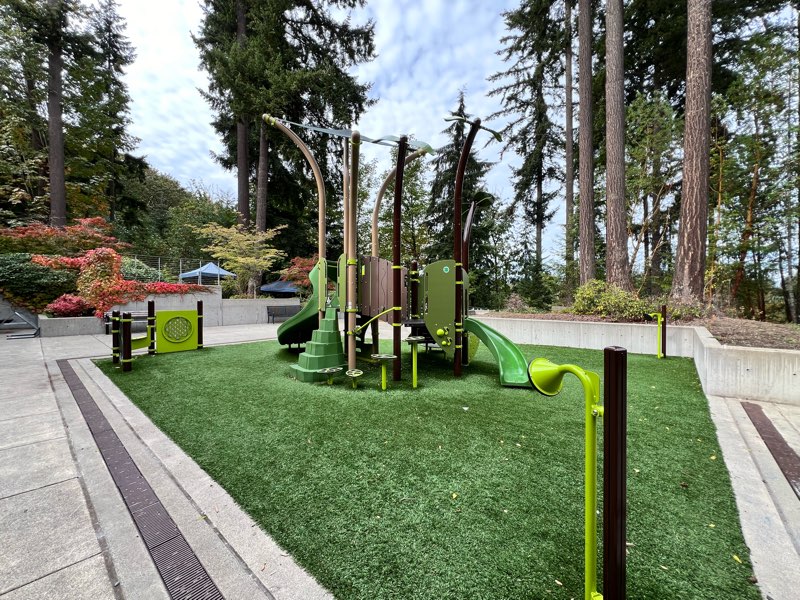 Photo 2 of South Bellevue Community Center Playground