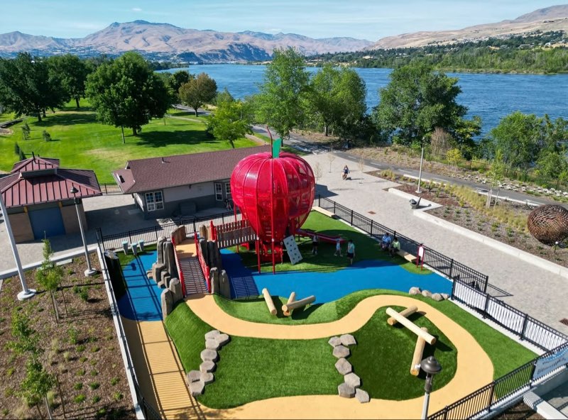 Photo 1 of Wenatchee Riverfront Park